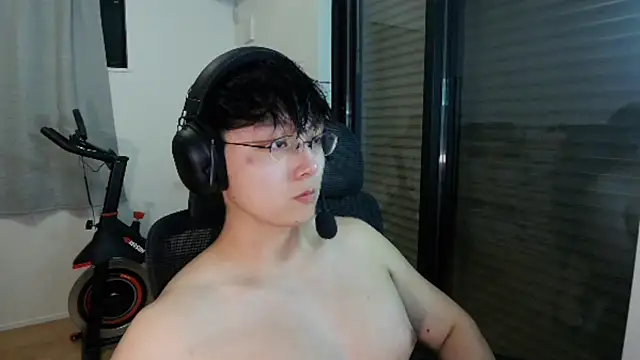 Snapshot of Tkcqcc chatting on October 2025 01:12:02 PM Tkcqcc online show from October 2025 01:12:02 PM