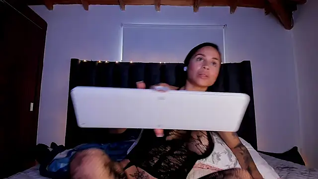 paulina soto online show from December 2025 08:27:01 PM