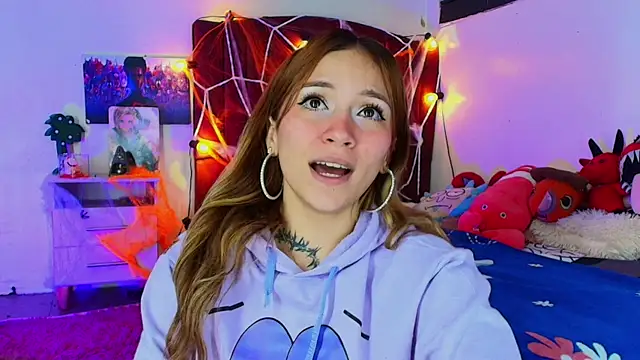 alisson zafiro  online show from October 2025 03:18:01 AM