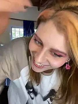 FlorBich online show from December 2024 08:04:02 PM