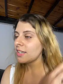 FlorBich online show from November 2025 04:04:01 AM