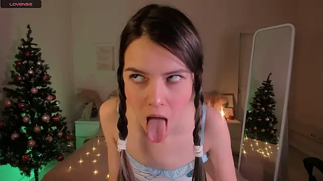 Lil Amelie online show from December 2024 06:45:01 AM