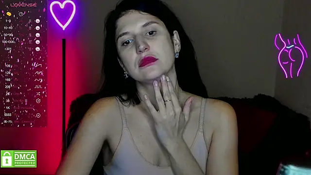 Alianna Solo Kisses online show from February 2025 03:28:02 PM