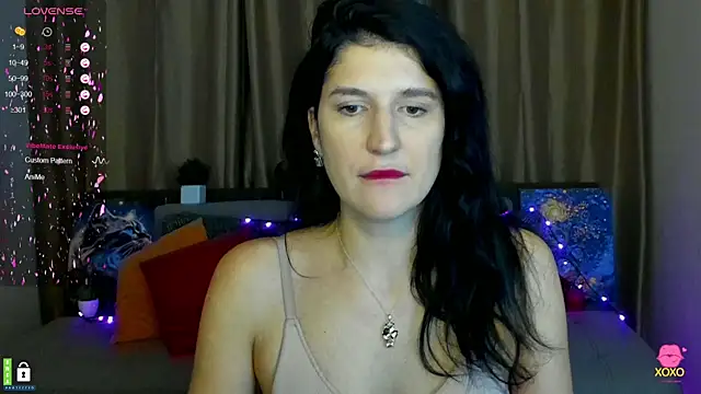 Alianna Solo Kisses online show from February 2025 09:41:01 AM