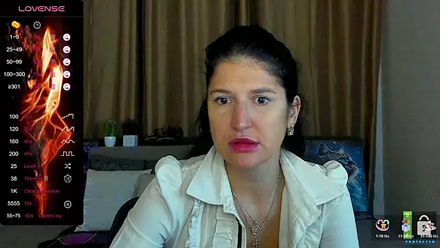 Alianna Solo Kisses online show from October 2025 05:29:02 AM