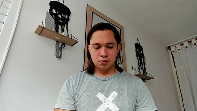 Valerioe online show from November 2025 01:13:01 PM