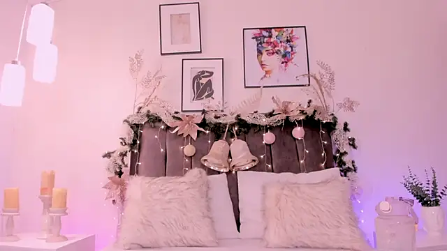 helen mooree online show from December 2024 04:17:01 PM