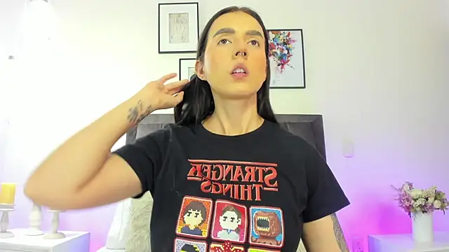 helen mooree online show from March 2026 12:44:01 PM