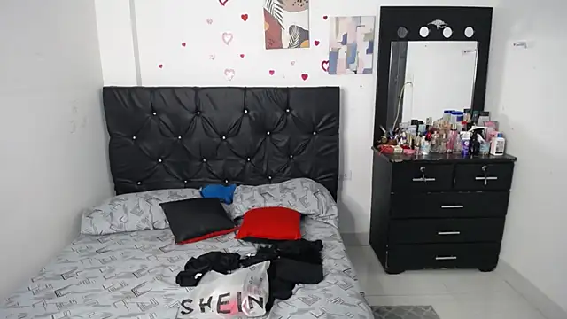 floweer  online show from October 2025 08:07:01 PM