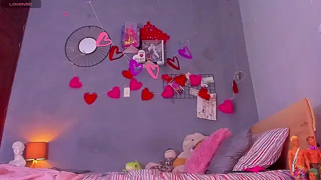 Snapshot of tiffbeatiful chatting on February 2025 07:42:01 PM tiffbeatiful online show from February 2025 07:42:01 PM