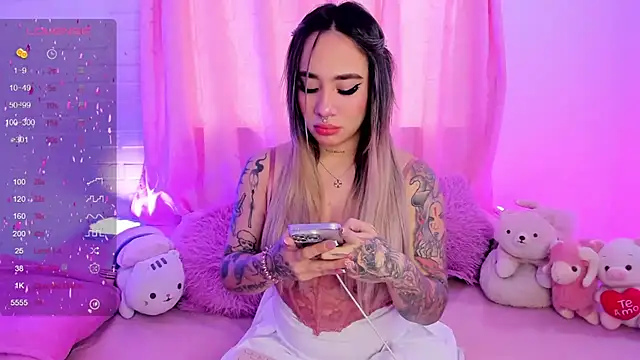 pink quarz online show from March 2025 08:54:01 PM