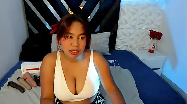 Lizzie Williams  online show from January 2025 03:27:02 AM