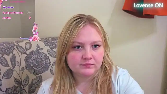 PhatAssBlond online show from April 2026 10:00:02 PM