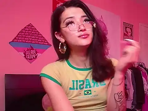 moonfiredancer online show from April 2026 12:03:01 PM