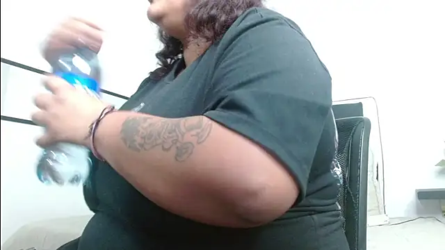 Alisteresa  online show from April 2026 01:29:02 AM