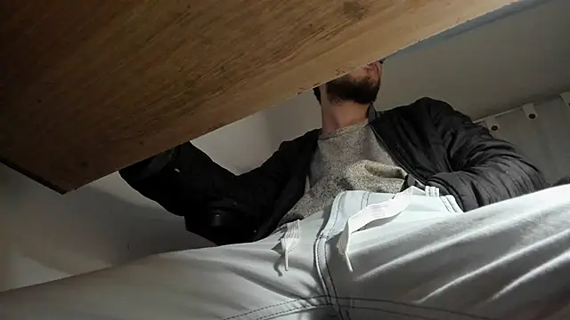 s sven03 online show from January 2025 03:06:02 AM