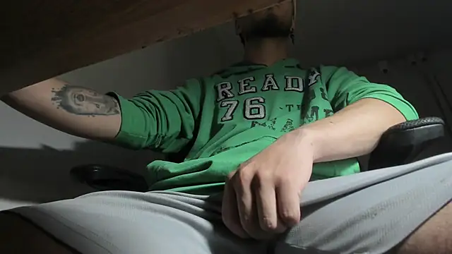 s sven03 online show from February 2025 04:24:02 AM