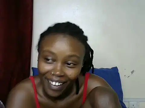 Snapshot of Rasta_tattooed chatting on October 2025 04:45:01 AM Rasta tattooed online show from October 2025 04:45:01 AM