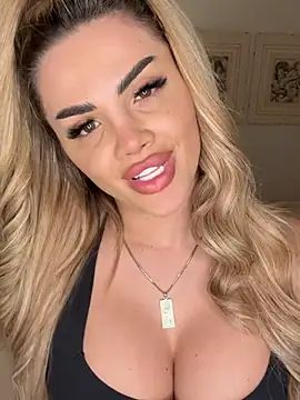 KimberDeee online show from January 2025 10:01:01 PM