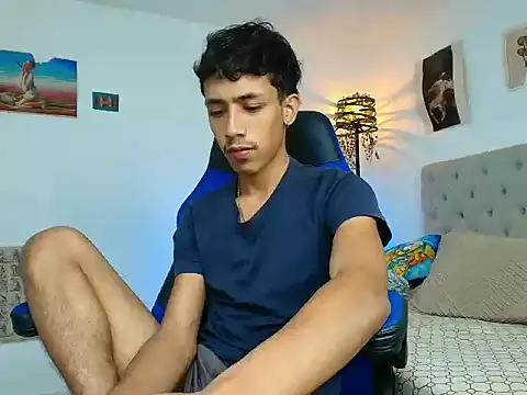 Ostin18hot online show from November 2025 02:56:01 AM