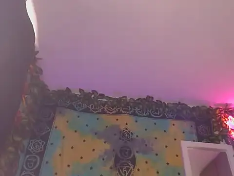 Snapshot of chanel_1041 chatting on October 2025 09:10:02 PM chanel 1041 online show from October 2025 09:10:02 PM