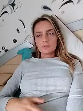 SophyGirl online show from September 2025 12:42:01 PM