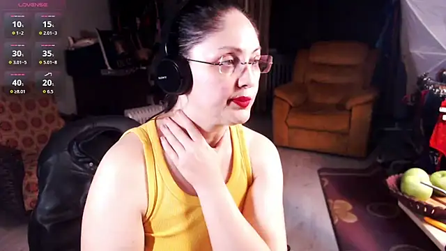 Snapshot of Imperatriza chatting on October 2025 12:44:02 AM Imperatriza online show from October 2025 12:44:02 AM