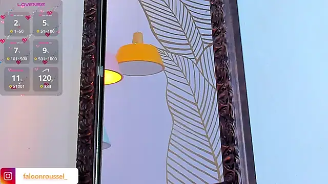 Snapshot of FaloonRoussel chatting on February 2025 09:19:02 PM FaloonRoussel online show from February 2025 09:19:02 PM