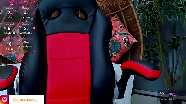 Snapshot of FaloonRoussel chatting on February 2025 12:35:02 AM FaloonRoussel online show from February 2025 12:35:02 AM