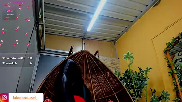 Snapshot of FaloonRoussel chatting on March 2025 12:15:01 AM FaloonRoussel online show from March 2025 12:15:01 AM