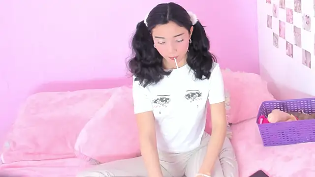 MIDORI BACK 01 online show from February 2025 09:06:02 PM