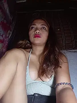Snapshot of prettybella4u chatting on July 2026 11:29:01 PM prettybella4u online show from July 2026 11:29:01 PM