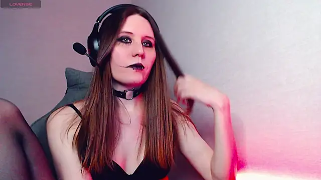 tracy cooper online show from February 2025 05:05:02 AM