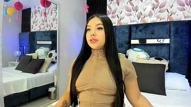 MarianaGarciaa   online show from June 2026 07:04:01 PM