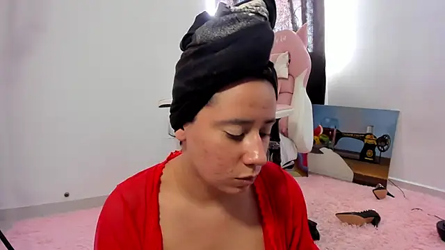 lovely kitt online show from February 2025 09:31:01 PM