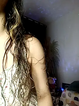 lovely kitt online show from October 2025 01:39:01 AM