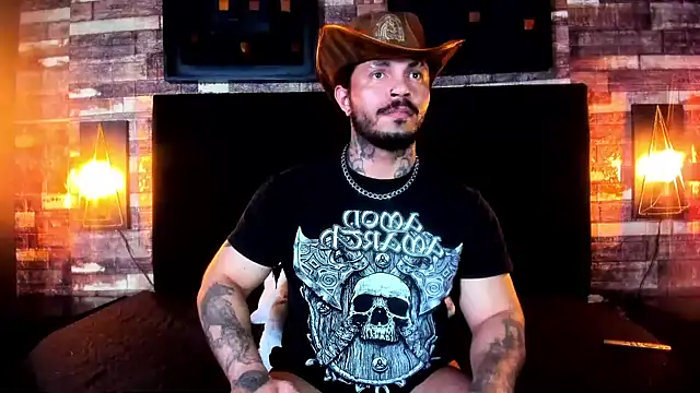 Snapshot of Van_Velckan chatting on December 2024 08:20:01 AM Van Velckan online show from December 2024 08:20:01 AM