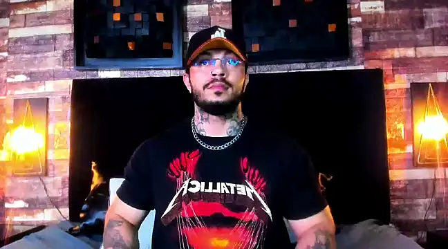 Snapshot of Van_Velckan chatting on January 2025 03:43:01 AM Van Velckan online show from January 2025 03:43:01 AM