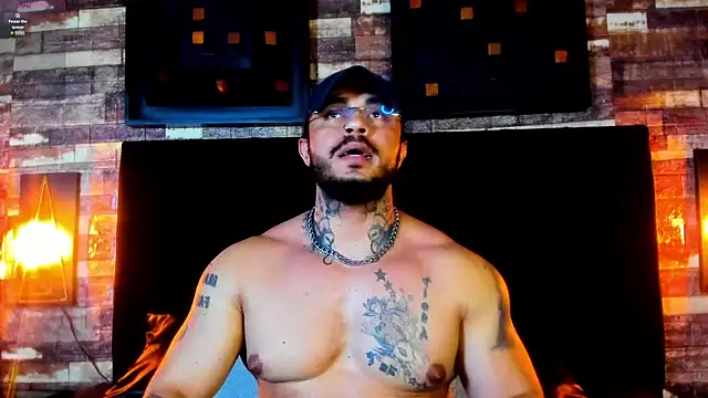 Snapshot of Van_Velckan chatting on January 2025 07:38:02 AM Van Velckan online show from January 2025 07:38:02 AM