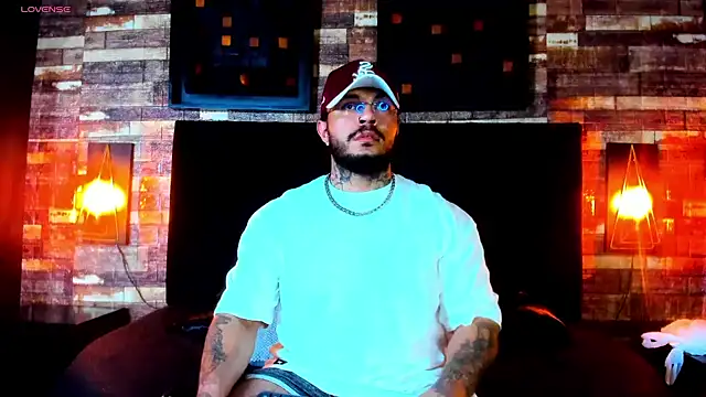 Snapshot of Van_Velckan chatting on January 2025 04:16:02 AM Van Velckan online show from January 2025 04:16:02 AM