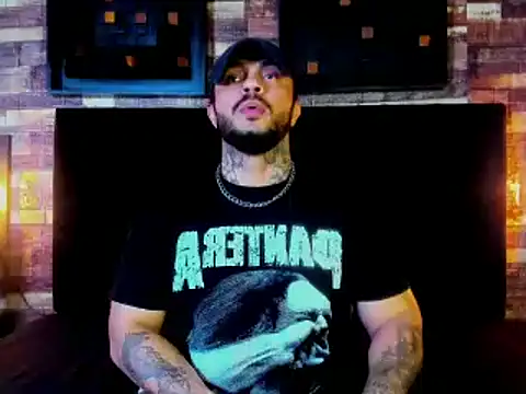 Snapshot of Van_Velckan chatting on February 2025 04:04:01 AM Van Velckan online show from February 2025 04:04:01 AM