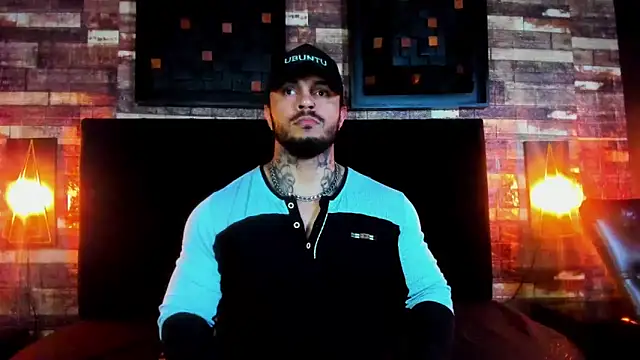 Snapshot of Van_Velckan chatting on February 2025 03:33:01 AM Van Velckan online show from February 2025 03:33:01 AM