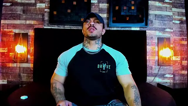 Snapshot of Van_Velckan chatting on February 2025 04:18:02 AM Van Velckan online show from February 2025 04:18:02 AM