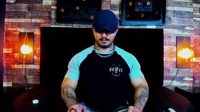 Snapshot of Van_Velckan chatting on February 2025 07:23:01 AM Van Velckan online show from February 2025 07:23:01 AM