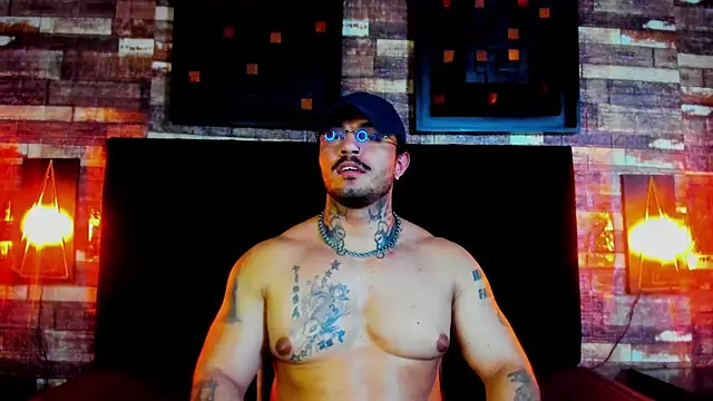 Snapshot of Van_Velckan chatting on February 2025 08:18:02 AM Van Velckan online show from February 2025 08:18:02 AM