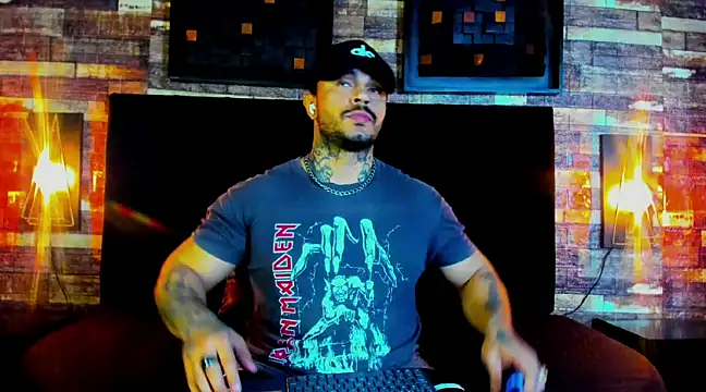 Snapshot of Van_Velckan chatting on March 2025 04:57:02 AM Van Velckan online show from March 2025 04:57:02 AM