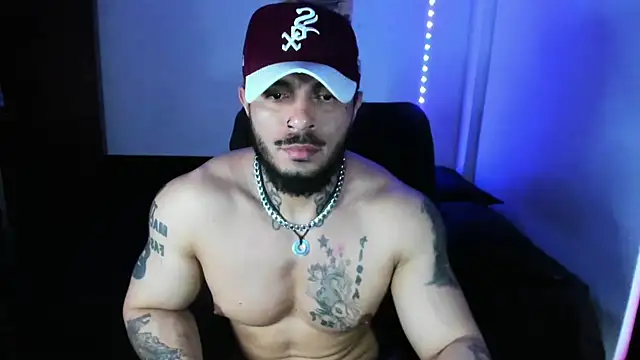 Snapshot of Van_Velckan chatting on November 2025 10:32:02 PM Van Velckan online show from November 2025 10:32:02 PM