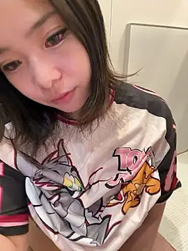 Snapshot of Rei1216xo chatting on October 2025 04:25:02 PM Rei1216xo online show from October 2025 04:25:02 PM