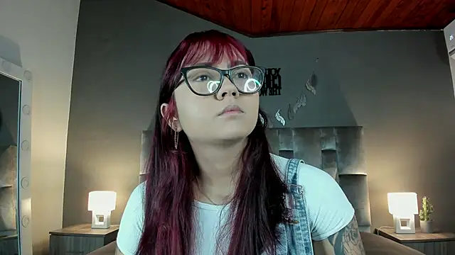 Snapshot of alaia-rogers chatting on January 2025 11:32:02 AM alaia-rogers online show from January 2025 11:32:02 AM
