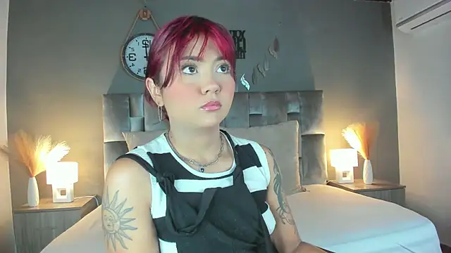Snapshot of alaia-rogers chatting on February 2025 11:34:01 AM alaia-rogers online show from February 2025 11:34:01 AM